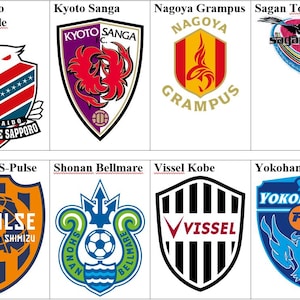 Puede incluir: Una colección de ocho logotipos de equipos de fútbol japoneses. Los logotipos incluyen Hokkaido Consadole Sapporo, Kyoto Sanga, Nagoya Grampus, Sagan Tosu, Shimizu S-Pulse, Shonan Bellmare, Vissel Kobe y Yokohama FC.