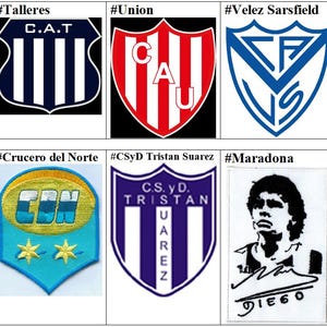 Può includere: Una collezione di toppe ricamate con loghi di squadre di calcio e un ritratto di Diego Maradona. I loghi includono Talleres, Union, Velez Sarsfield, Crucero del Norte e CSyD Tristan Suarez. La toppa di Maradona è un ritratto in bianco e nero con la sua firma.