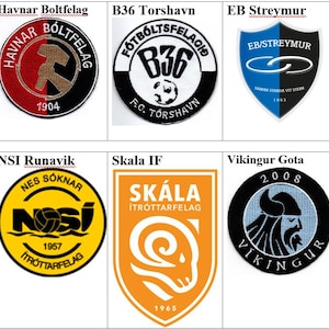 Könnte beinhalten: Eine Sammlung von neun runden und schildförmigen gestickten Aufnähern mit verschiedenen Fußballvereinslogos von den Färöer-Inseln, darunter FA, Havnar Boltfelag, B36 Torshavn, EB Streymur, Itrottarfelag Fuglafjardar, Klaksvikar Itrottarfelag, NSI Runavik, Skala IF und Vikingur Gota.