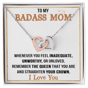 Collier de carte de message à maman, collier de coeurs imbriqués, cadeau de fête des mères, cadeau pour maman, carte de message à ma maman badass