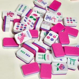 Floral floating mahjong tile set