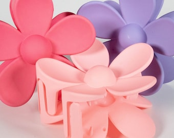 Cute Daisy Flower Hair Claw Clip Cute Claw Clip for thick hair Large Flower Pink Claw Clip Popular Hair Clip Gift for mom mother in law gift