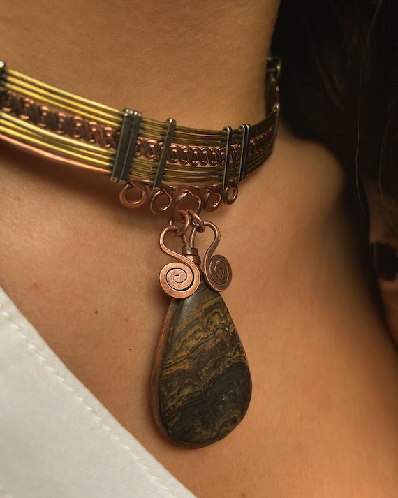 Copper, bronze and alpaca choker with Peruvian stromatolite