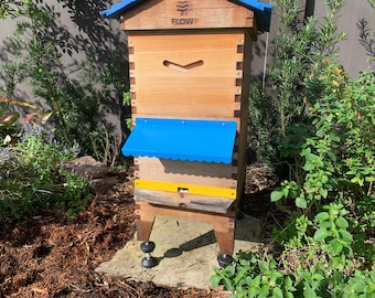 Beehive rain and snow visor | awning for beehive | snow and rain protection for beehives