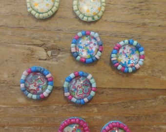 Kindvriendelijke oorknopjes zonder gaatjes clips kraaltjes bloemen paisley motief kleurrijk roze blauw