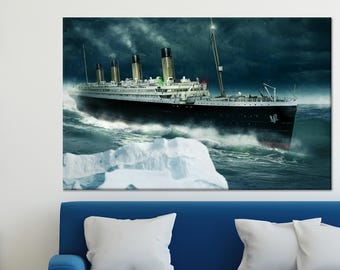 Impresión en lienzo del Titanic: Transatlántico en un mar tempestuoso - Arte mural náutico