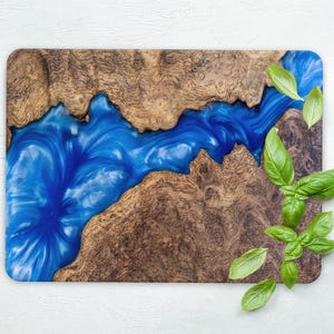 Epoxy Woodgrain Tempered Glass Cutting Board: Modern Serving Board