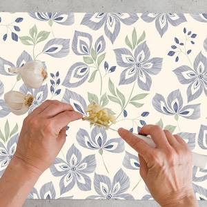 Floral Cutting Board, Blue Flowers Cutting Board, Floral Pattern Cutting Board, Floral Cutting Board Glass Cutting Board,