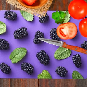 Black Mulberry Design Servierbrett, Brombeere Servierbrett, Obst-Schneidebrett, modernes Schneidebrett, Fleisch-Schneidebrett,