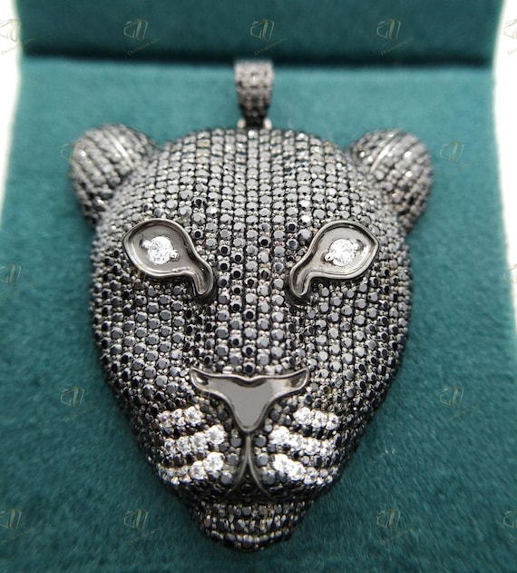 Black panther diamond pendant discount