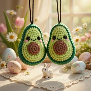 Patrón de ganchillo de aguacate en miniatura en PDF, llavero de aguacate amigurumi, juguete para colgar en el coche, mini peluche, regalo DIY ideal para principiantes