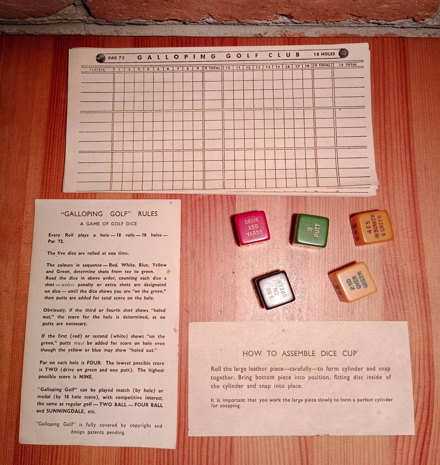 Vintage Galloping Golf Bakelite Dice Game 1950's - Etsy Australia