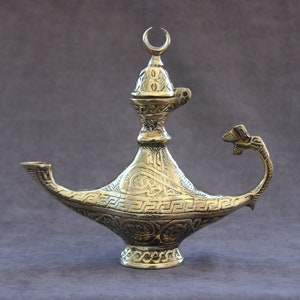 Handmade Brass Magic Lamp, Vintage oil lamp, Aladdin Lamp, Table Decor, Home Decor, Office Decor,birthday gift, Antique lamp