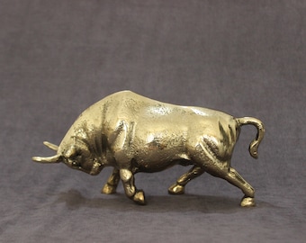 Handmade Bull Sculpture, Bull figurine, Bull Statue, Office Decor, Bull Gift, Brass Bull, Decorative Gift, Vintage Decor
