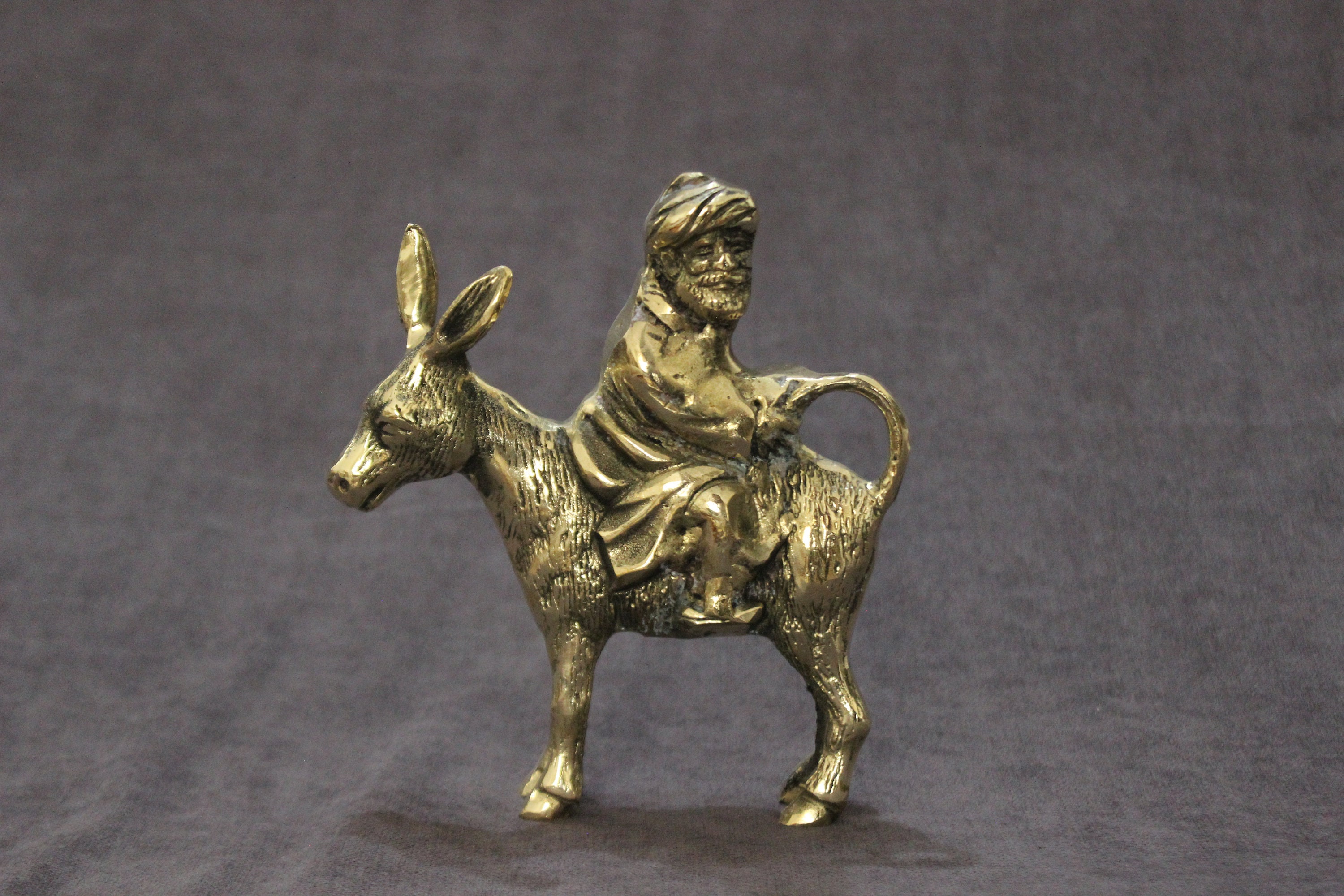 Esel und Mensch Statue, sarkastisches Dekor, Eselfigur, Eselskulptur, Wohndekor, Bürodekor, Vintage Geschenk, handgemachtes Messing