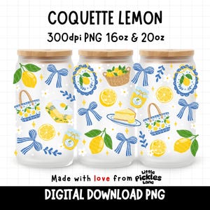 Puede incluir: Tres vasos de vidrio con tapas de bambú, decorados con ilustraciones de limones y lazos. El diseño incluye limones, rodajas, una cesta y un tarro de miel. El texto "COQUETTE LEMON" y "DIGITAL DOWNLOAD PNG" son visibles.