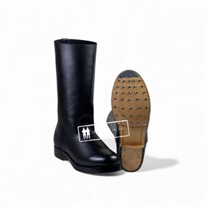 Botas militares de marcha de cuero negro: botas negras de reproducción histórica con tachuelas