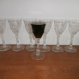 Seven 1950&#39;s Rock Sharpe Etched Halifax Floral Cordial Wine Water Glasses 3005