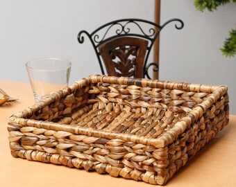 Square Natural Basket|  Farmhouse Kitchen Decor Serving Basket | Eco-friendly serving platter | Decorative storage solution