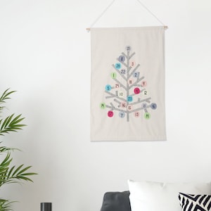 Christmas Tree Advent Calendar | Handmade Fabric Countdown Calendar | Soft Felt Holiday Decor with Numbered Pockets |Reusable Christmas Gift