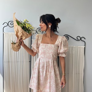 organic cotton floral dress, soft fabric and high standard tailorship