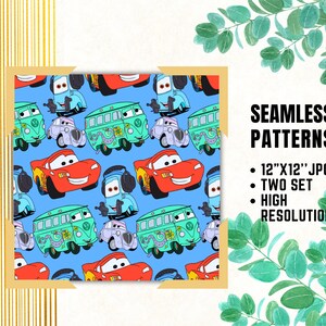 Può includere: Un motivo senza cuciture con auto dei cartoni animati su uno sfondo blu. Il motivo include auto da corsa rosse, auto blu con cuffie e furgoni verdi con simboli di pace. Il testo "SEAMLESS PATTERNS" è visualizzato sopra il motivo. Il testo sotto il motivo dice "12"x12" JPG, TWO SET, HIGH RESOLUTION".