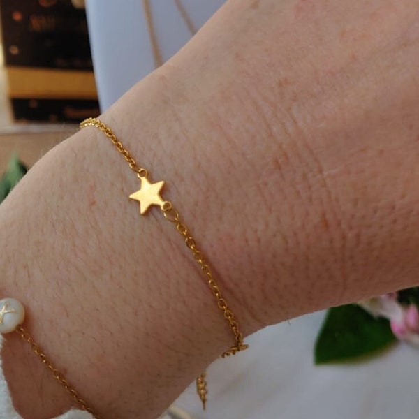 Dainty Tiny star Delicate Bracelet,18k Gold-Plated Steel,Lucky star Charm, gift for Minimalist fashion enthusiasts, delicate gift for friend