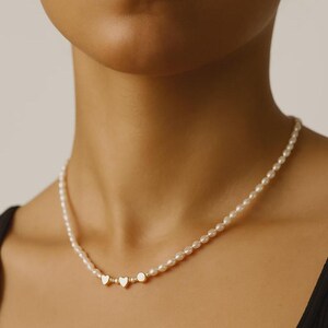 Rice Grain Freshwater Pearl Choker with Gold-Plated Steel Hearts, Classic Bon Ton Style, Versatile Layering Necklace Gift for Mum, Girfriend