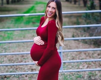Simple Long-Sleeve Maternity Gown with Mini Train