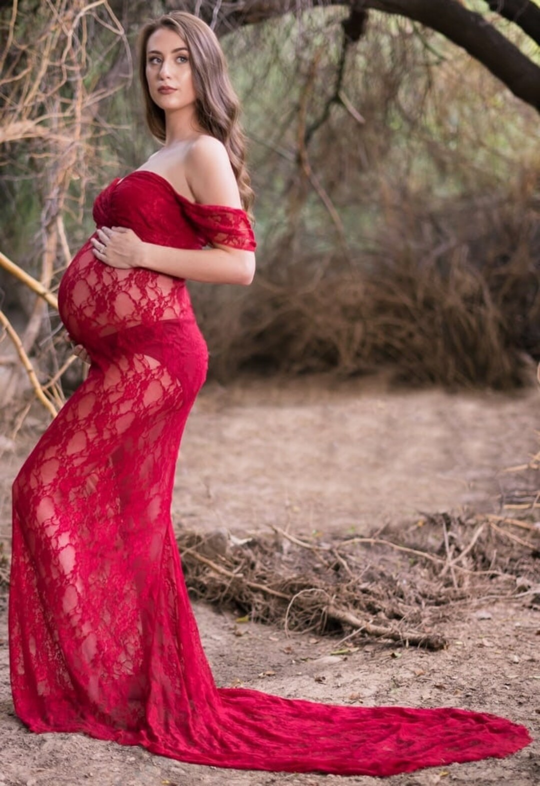 Sweetheart Lace Maternity Gown With Train 