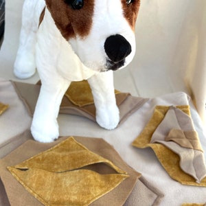 Yellow Geometric Pattern Snuffle Mat For Pet Enrichment