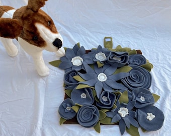 Blue Flower Garden Snuffle Mat for Pet Enrichment