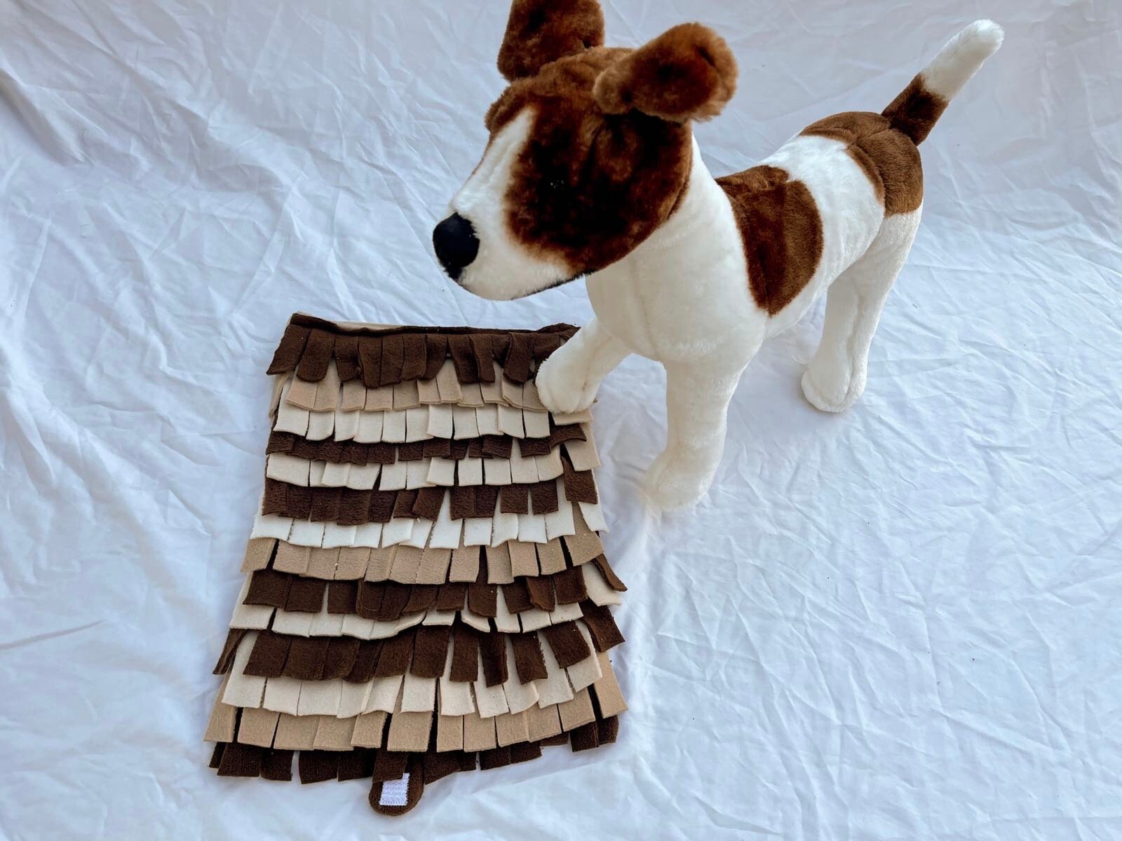 Simple Brown Stripe Fringed Snuffle Mat for Pet Enrichment
