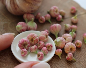 Garlic, Garlic in a dollhouse, Dollhouse Miniature, dolls toys food, Dolls Kitchen Dining Room 1:6 scale accessories, 112 Garlic