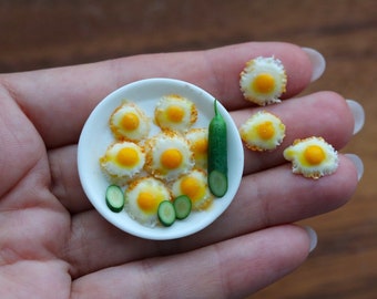 fried eggs for dolls, dollhouse, scale 1:12 , realistic miniature food for a dollhouse, omelette for dolls