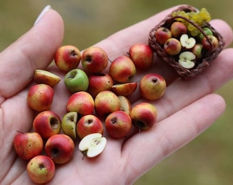 Miniature apples for a dollhouse, 1/12 and 1/6 scale realistic fruits, realistic fruits Miniature apples