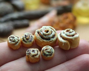 Miniature buns for dollhouse, dessert for dollhouse in 1:12 scale, 1/6 scale, dessert for barbie, dessert for blythe