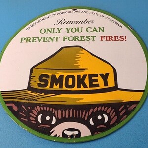 Letrero vintage de surtidor de gasolina del Servicio Forestal - Letrero de porcelana de Smokey el Oso