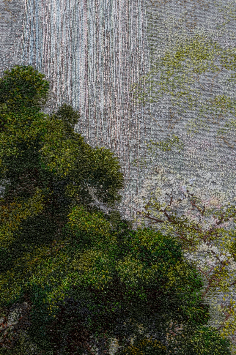 Image de broderie de style réaliste, arbre à broder, cascade dans la forêt, objet d'art de collection image 7