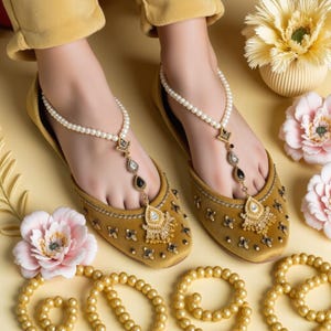 Khussa en velours brodé à la main : jutti de mariage indienne pakistanaise