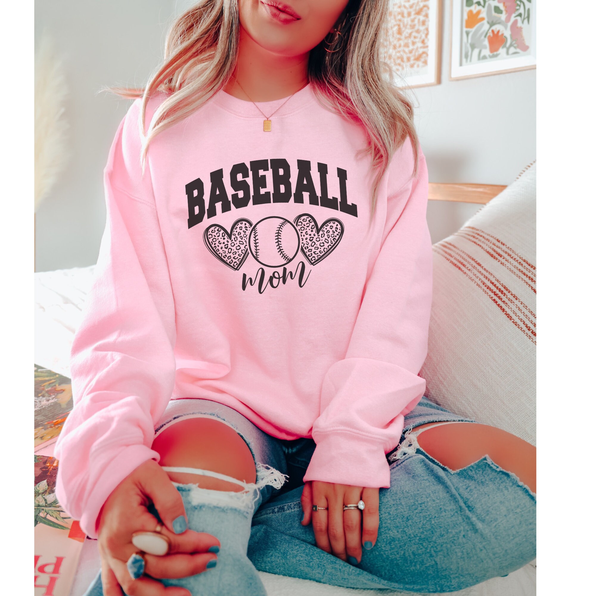 Baseball Mom Sweatshirt, Cute Leopard Baseball Mama Shirt, Game Day Mom  Graphic Sweatshirt, Sports Mama Crewneck, Gifts for Baseball Mom 