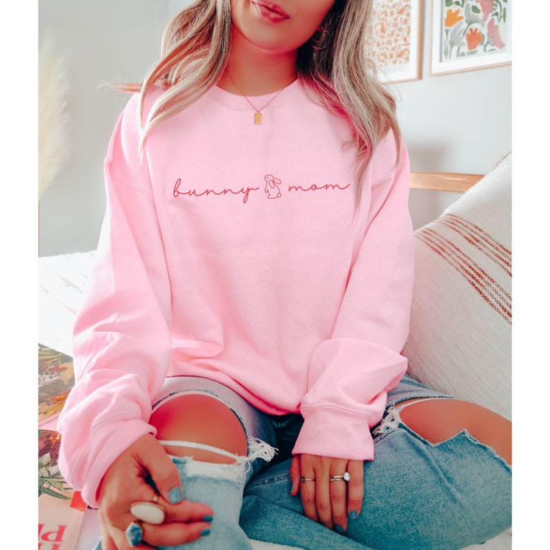 Bunny Mom Sweatshirt, Bunny Mama Gift, Rabbit Lover Gifts, Bunny Parent Shirt, Bunny Lover Shirt, Bunny Mom Gift, Bunny Shirt, Rabbit Shirt 画像 5