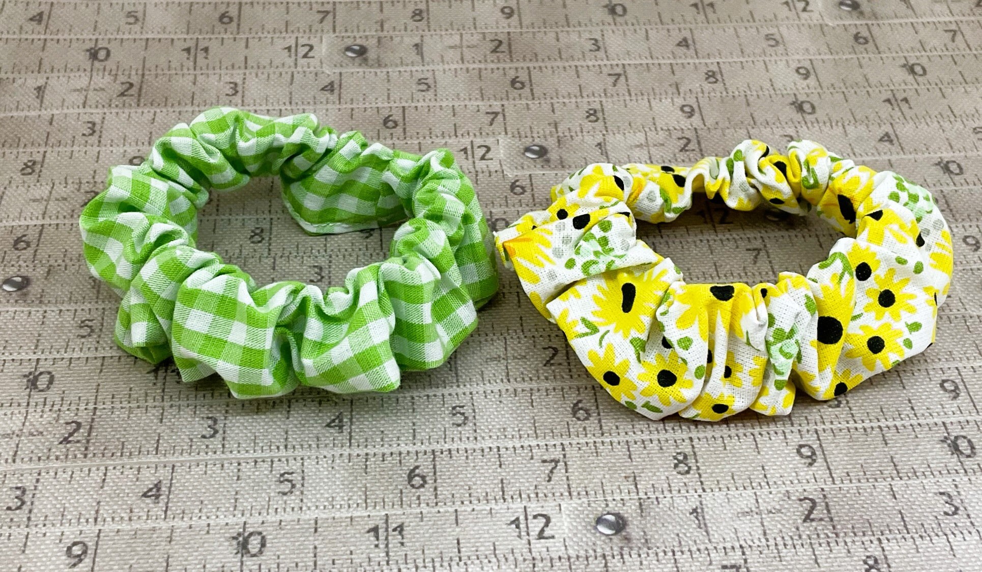 Sunflower & Green Gingham Scrunchie Set – Handmade Cotton Hair
