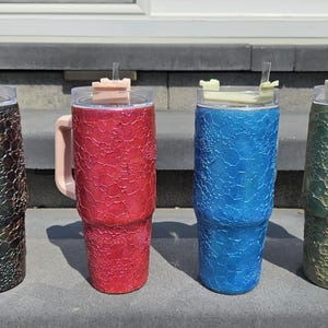 Dragon Scale Resin Tumbler: 30 oz Stainless Steel, Unique Textured Finish