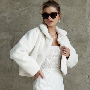 Fur stole wedding jacket bridal faux fur coat white bride cover up winter wedding topper bridal coat warm white fur top wedding shrug bride