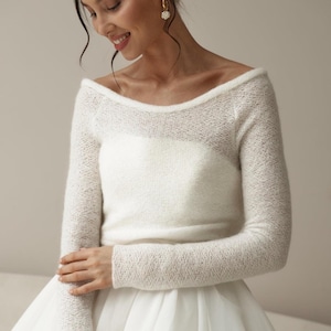 Bridal bolero, off-the-shoulder top for bride, bridal dress topper, offshoulder wedding shawl, wool top for autumn wedding, bridal topper