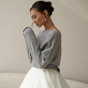Bridal cardigan, knit jacket for wedding, bridal coat, modern bridal top, knit ivory shrung, Bridal wrap, wool ivory sweater, white pullover grey