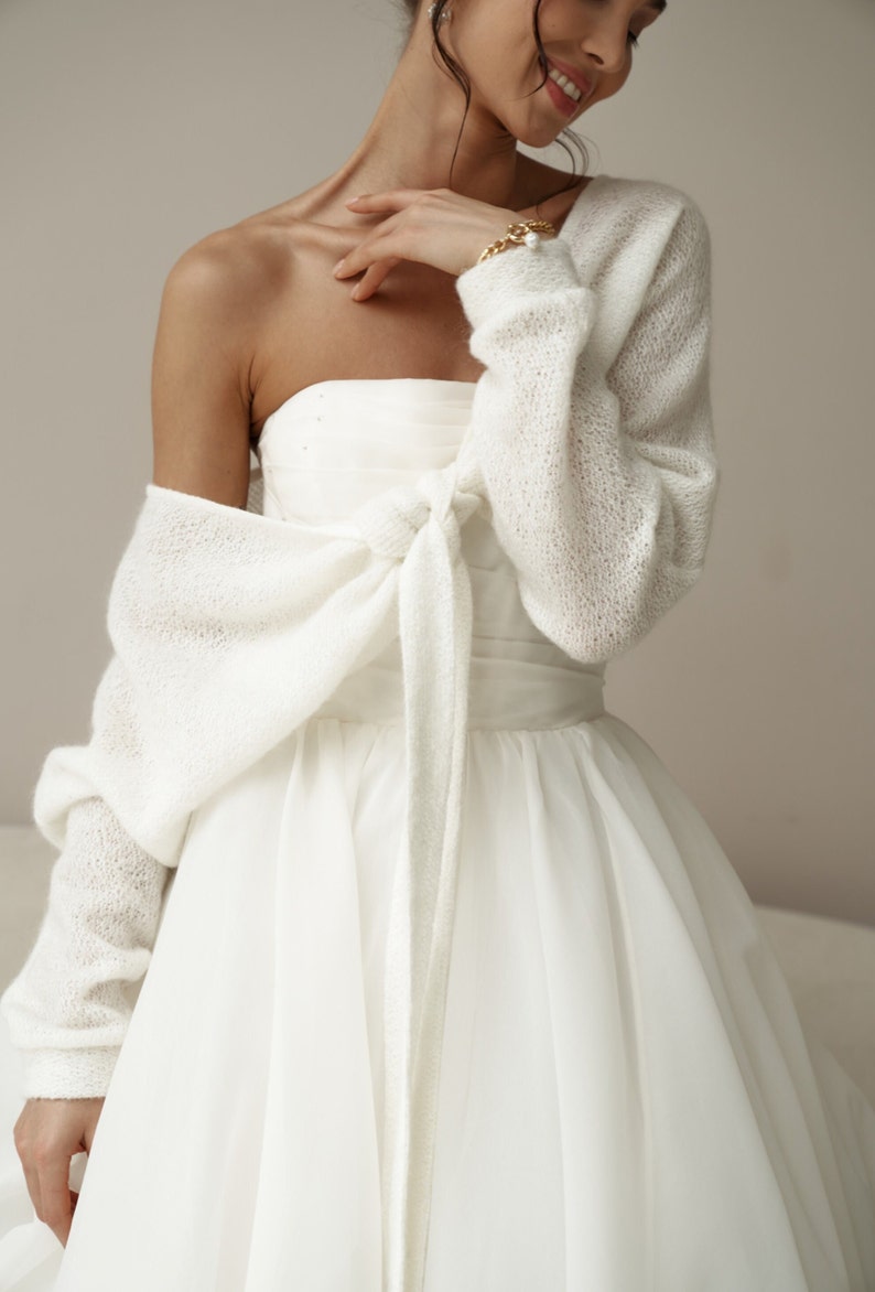 Bridal cardigan, knit jacket for wedding, bridal coat, modern bridal top, knit ivory shrung, Bridal wrap, wool ivory sweater, white pullover image 2