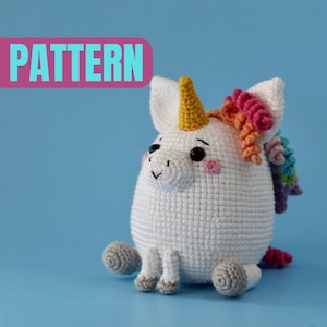 Courtney the unicorn amigurumi pattern | croceht unicorn | plushie pattern | rainbow | stuffed animal pattern
