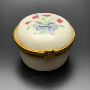 Lenox Small Porcelain Jewelry Trinket Box with Golden Rim